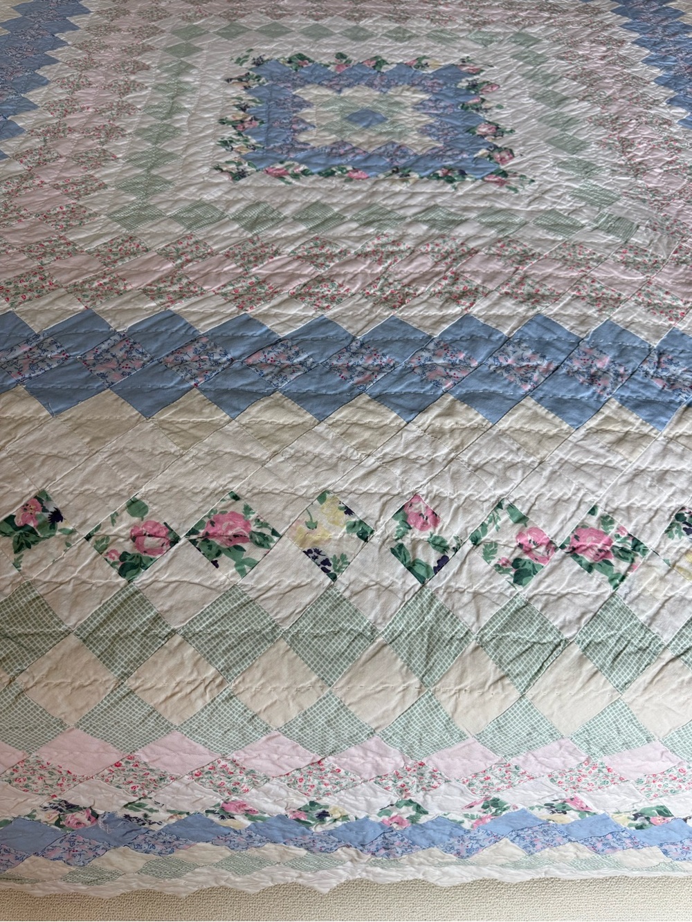 Vintage Cottage Core Patchwork Quilted Bedspread or Coverlet in Pastel Colors - Picture 4 of 10